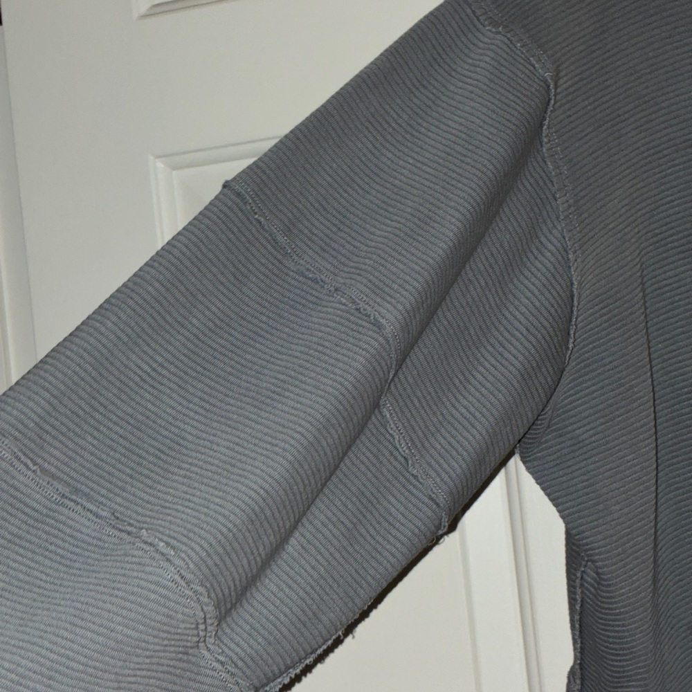 Women's Gray Ribbed Top - Picture 3 of 12